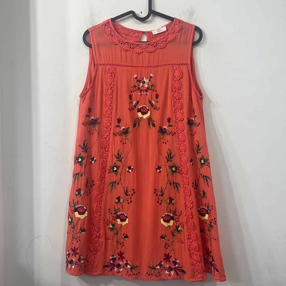 Hummingbird Sleeveless Embroidered Lace Sundress in Pink Orange S